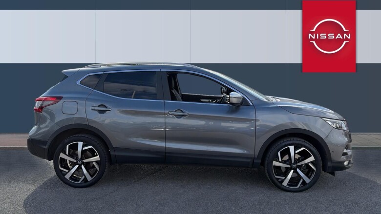 Nissan Qashqai 1.3 DiG-T 160 Tekna+ 5dr Petrol Hatchback